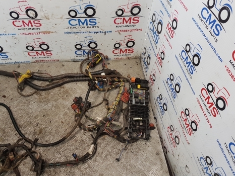 John Deere 6115m, 6m, 6105m, 6125m, Cab Wiring Loom Al216181, Al211405 - Kabel/ Kabelbaum: das Bild 2 John Deere 6115m, 6m, 6105m, 6125m, Cab Wiring Loom Al216181, Al211405 - Kabel/ Kabelbaum: das Bild 2