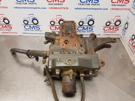 John Deere, Claas Arion 640 Water Collector, Thermostat Housing R533672, R535135 - Thermostat für Traktor: das Bild 1 John Deere, Claas Arion 640 Water Collector, Thermostat Housing R533672, R535135 - Thermostat für Traktor: das Bild 1