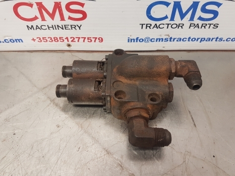 Massey Ferguson 5455 Hydraulic Pressure Valve Body 3794879m3 - Hydraulik ventil für Traktor: das Bild 1 Massey Ferguson 5455 Hydraulic Pressure Valve Body 3794879m3 - Hydraulik ventil für Traktor: das Bild 1