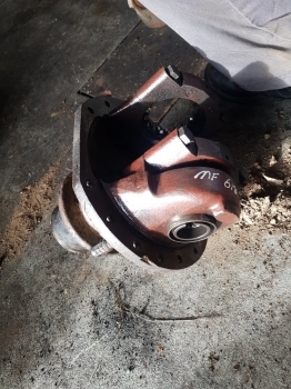 Massey Ferguson 6180 Front Differential Housing 3427467r3, Ag125, 3764005m91 - Differenzial Getriebe für Traktor: das Bild 5 Massey Ferguson 6180 Front Differential Housing 3427467r3, Ag125, 3764005m91 - Differenzial Getriebe für Traktor: das Bild 5