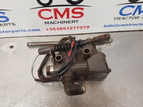 Massey Ferguson 675, 399, 372n, 375, 4225, 4255 Hydraulic Valve Assy 1679099m95 - Hydraulik ventil für Traktor: das Bild 3 Massey Ferguson 675, 399, 372n, 375, 4225, 4255 Hydraulic Valve Assy 1679099m95 - Hydraulik ventil für Traktor: das Bild 3