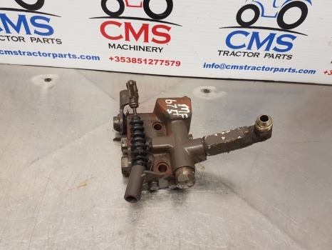 Massey Ferguson 675, 399, 372n, 375, 4225, 4255 Hydraulic Valve Assy 1679099m95 - Hydraulik ventil für Traktor: das Bild 2 Massey Ferguson 675, 399, 372n, 375, 4225, 4255 Hydraulic Valve Assy 1679099m95 - Hydraulik ventil für Traktor: das Bild 2