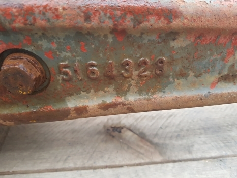 Vorderachse für Traktor New Holland 40, Tl, Tla, Td Fiat L 7840 Front Axle Housing Lhs 5164327; 5164328: das Bild 6