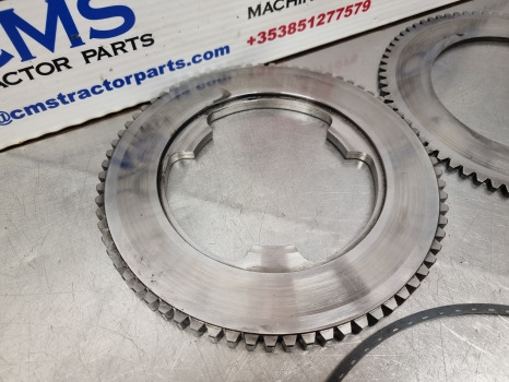 New Holland Case T6, T7, T6000, Cl4 Front Axle Brake Plate Disc Kit 87608346 - Bremsscheibe: das Bild 3 New Holland Case T6, T7, T6000, Cl4 Front Axle Brake Plate Disc Kit 87608346 - Bremsscheibe: das Bild 3
