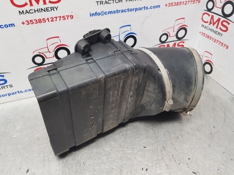 New Holland Case T7.200 Engine Air Cleaner Intake Vent 87518691, 84131959 - Luftansaugsystem für Traktor: das Bild 4 New Holland Case T7.200 Engine Air Cleaner Intake Vent 87518691, 84131959 - Luftansaugsystem für Traktor: das Bild 4