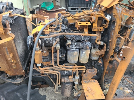 New Holland T4.90 V/ N Complete Engine For Parts F5dfl413l 5802201780 - Motor: das Bild 3 New Holland T4.90 V/ N Complete Engine For Parts F5dfl413l 5802201780 - Motor: das Bild 3