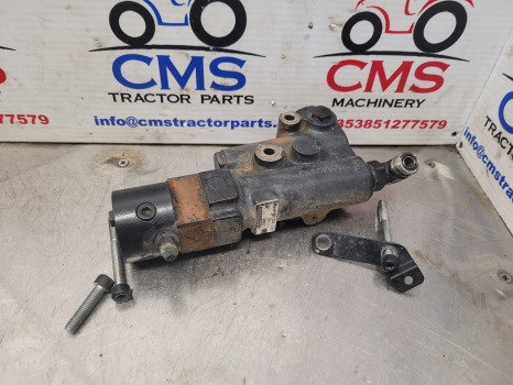 New Holland T5.110, T5.120, T5.130 Trailer Brake Valve 47566037, R917009740 - Bremsteile: das Bild 1 New Holland T5.110, T5.120, T5.130 Trailer Brake Valve 47566037, R917009740 - Bremsteile: das Bild 1