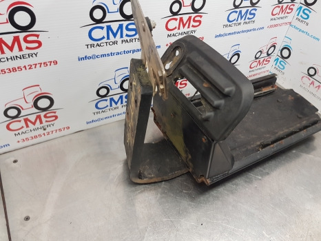 New Holland T5.95, T5, Case Battery Tray, Support 84535790, 84535783, 84536561 - Batterie für Landmaschine: das Bild 4 New Holland T5.95, T5, Case Battery Tray, Support 84535790, 84535783, 84536561 - Batterie für Landmaschine: das Bild 4