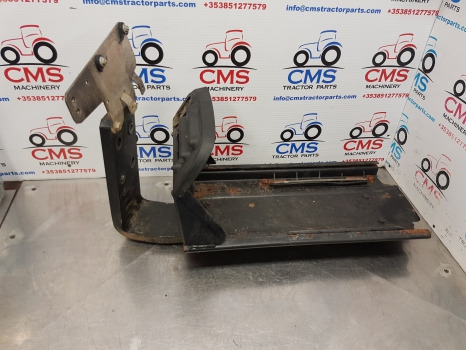 New Holland T5.95, T5, Case Battery Tray, Support 84535790, 84535783, 84536561 - Batterie für Landmaschine: das Bild 1 New Holland T5.95, T5, Case Battery Tray, Support 84535790, 84535783, 84536561 - Batterie für Landmaschine: das Bild 1