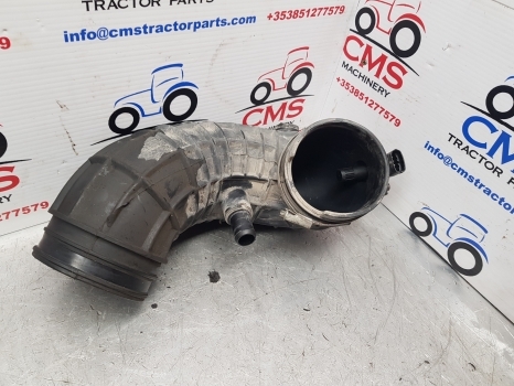New Holland T5, T6, T7 Case Maxxum, Puma T7.200 Air Hose Assy 84340051, 87482355 - Luftansaugsystem für Traktor: das Bild 2 New Holland T5, T6, T7 Case Maxxum, Puma T7.200 Air Hose Assy 84340051, 87482355 - Luftansaugsystem für Traktor: das Bild 2