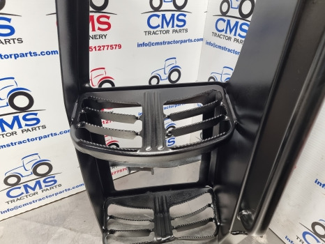 New Holland T6.145, T6, Case Maxxum, Cab Footstep, Step Lhs 47996639 - Trittbrett: das Bild 3 New Holland T6.145, T6, Case Maxxum, Cab Footstep, Step Lhs 47996639 - Trittbrett: das Bild 3