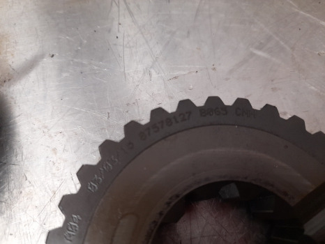 New Holland T6, T7 Steyr Case Maxxum T7.190 Pto Synchronizer 87578126, 87578127 - Transmission: das Bild 3 New Holland T6, T7 Steyr Case Maxxum T7.190 Pto Synchronizer 87578126, 87578127 - Transmission: das Bild 3