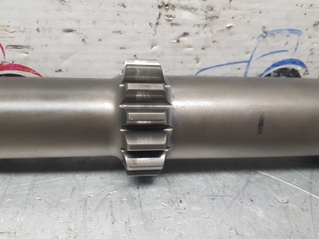 New Holland T7.200, T7.210 Case Puma Rear Axle Sun Shaft Lhs 5165498, 87601793 - Hinterachse für Traktor: das Bild 3 New Holland T7.200, T7.210 Case Puma Rear Axle Sun Shaft Lhs 5165498, 87601793 - Hinterachse für Traktor: das Bild 3