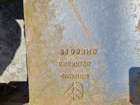 New Holland Ts110, Ts90, Ts Series, Front Axle Support 82014323, 82015000 - Vorderachse: das Bild 4 New Holland Ts110, Ts90, Ts Series, Front Axle Support 82014323, 82015000 - Vorderachse: das Bild 4