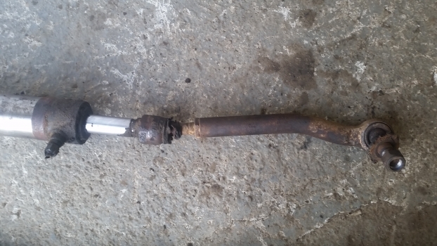 Same, Lamborghini, Deutz Agrotron 150 Steering Cylinder, Ram 04415059.4 - Lenkung für Traktor: das Bild 4 Same, Lamborghini, Deutz Agrotron 150 Steering Cylinder, Ram 04415059.4 - Lenkung für Traktor: das Bild 4