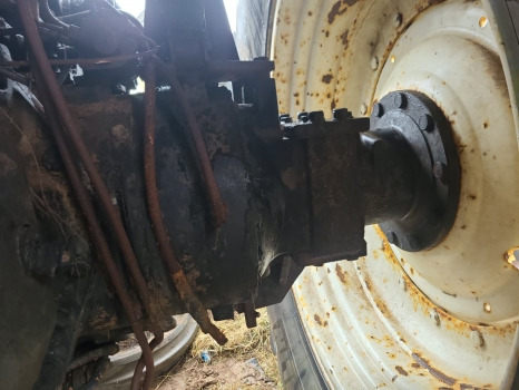 Valtra S230, S240, S260, S280 Rear Half Axle Lhs V35114400, V35115200 - Hinterachse für Landmaschine: das Bild 3 Valtra S230, S240, S260, S280 Rear Half Axle Lhs V35114400, V35115200 - Hinterachse für Landmaschine: das Bild 3
