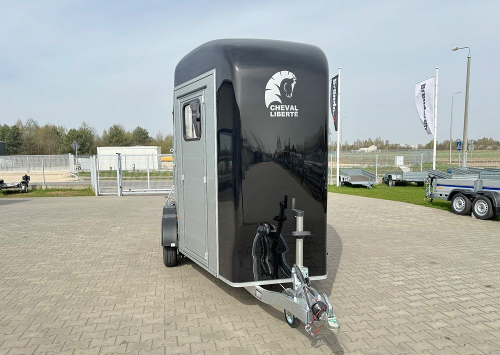 CHEVAL LIBERTÉ Cheval Liberte Touring Country XL przyczepa na dwa konie | duża siodlarnia | drzwi boczne | rampa przednia | 387×179 cm | ALUMINIOWA | Debon | dostawa | mocna i solidna | - Pferdeanhänger: das Bild 5 CHEVAL LIBERTÉ Cheval Liberte Touring Country XL przyczepa na dwa konie | duża siodlarnia | drzwi boczne | rampa przednia | 387×179 cm | ALUMINIOWA | Debon | dostawa | mocna i solidna | - Pferdeanhänger: das Bild 5