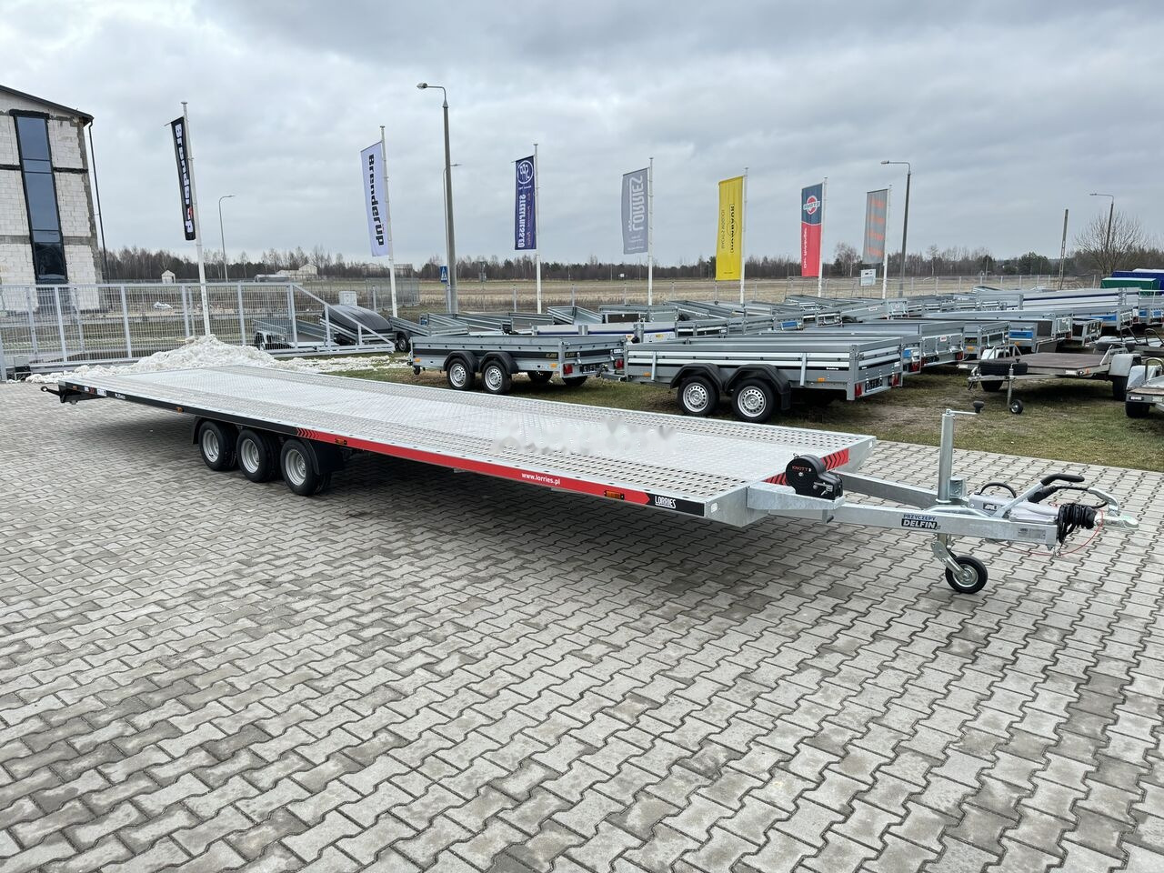 Lorries PL35-8521 laweta na dwa auta 3500kg wypełnienie ALU 3 osie - Autotransporter Anhänger: das Bild 1 Lorries PL35-8521 laweta na dwa auta 3500kg wypełnienie ALU 3 osie - Autotransporter Anhänger: das Bild 1