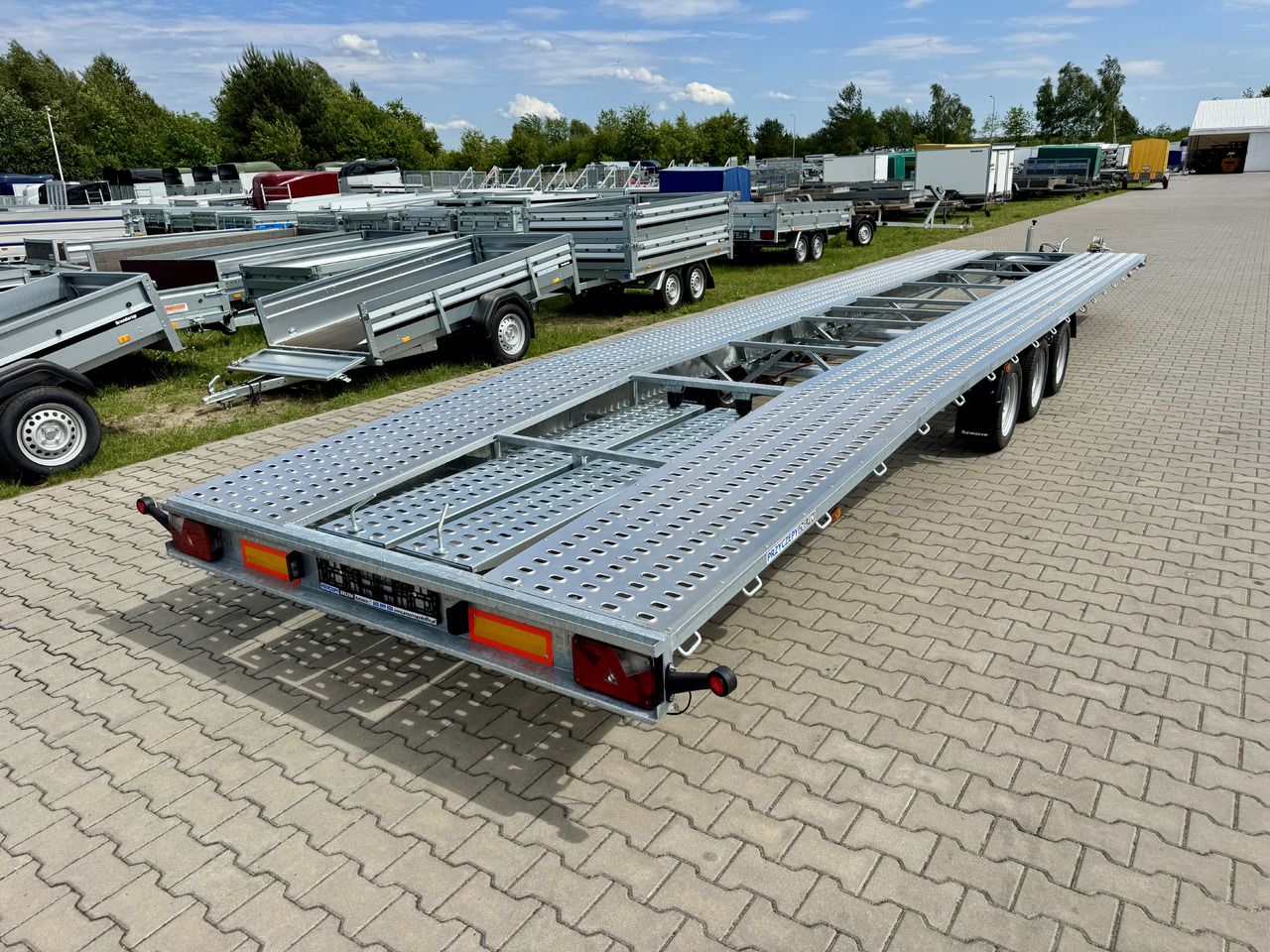 NIEWIADÓW Indiana 9m x 2.1 m | 3.5T - Autotransporter Anhänger: das Bild 5 NIEWIADÓW Indiana 9m x 2.1 m | 3.5T - Autotransporter Anhänger: das Bild 5