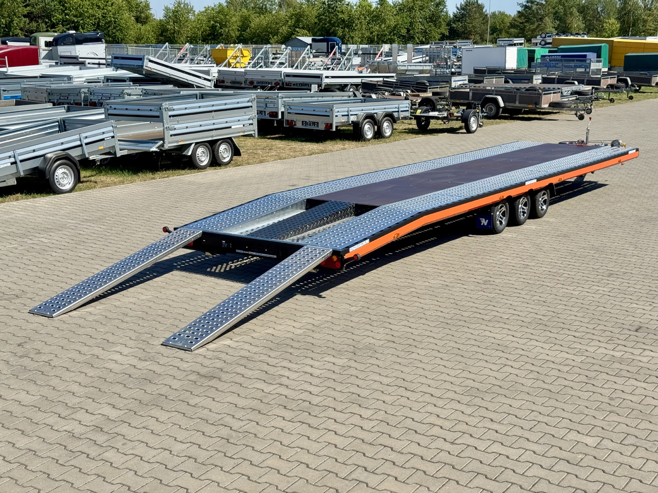 NIEWIADÓW Indiana Premium Color 850 x 210 cm | 3500 kg - Autotransporter Anhänger: das Bild 2 NIEWIADÓW Indiana Premium Color 850 x 210 cm | 3500 kg - Autotransporter Anhänger: das Bild 2