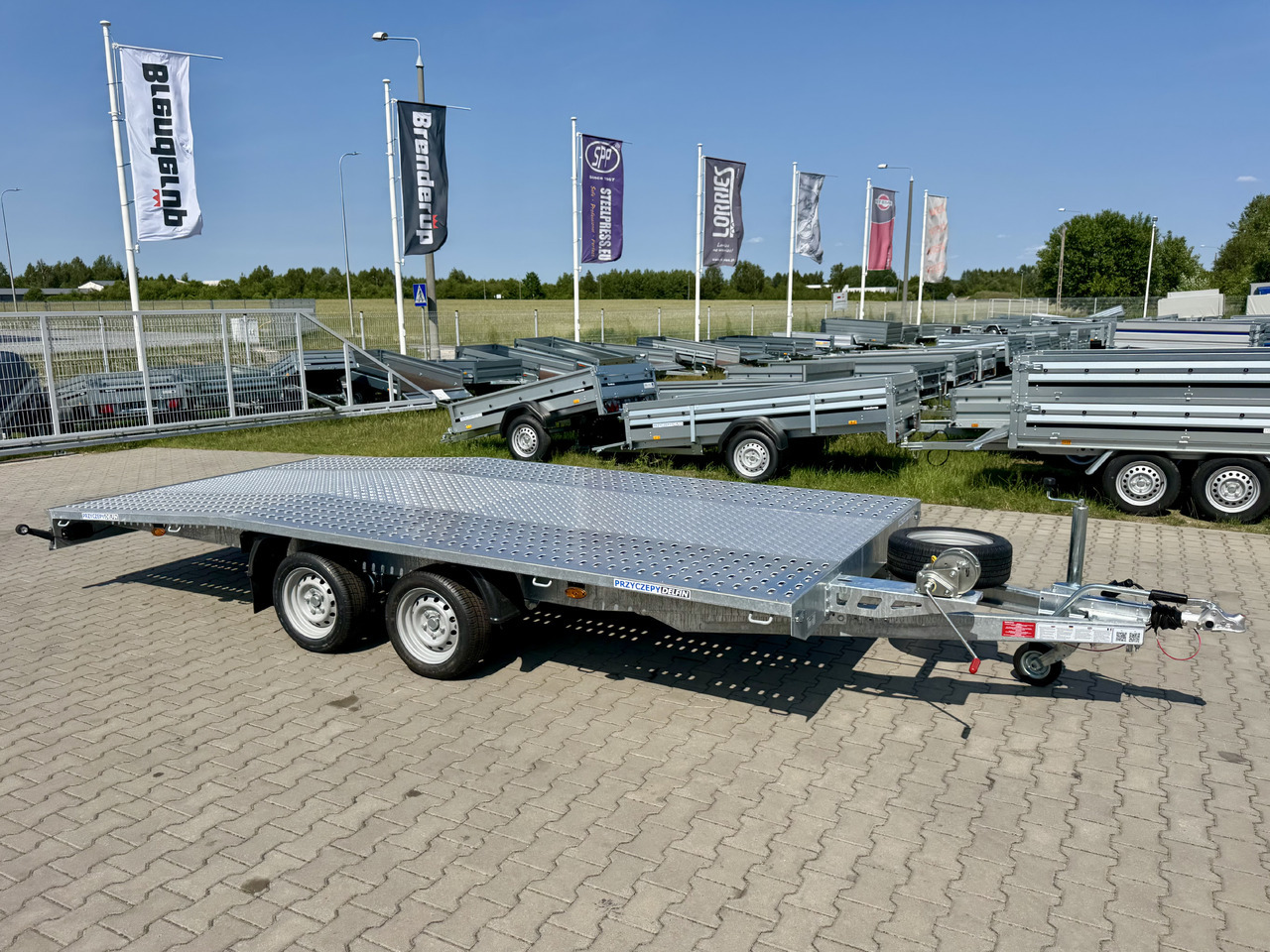 NIEWIADÓW Jupiter 4.5 - 450 x 210 cm / 2700 kg - Autotransporter Anhänger: das Bild 1 NIEWIADÓW Jupiter 4.5 - 450 x 210 cm / 2700 kg - Autotransporter Anhänger: das Bild 1