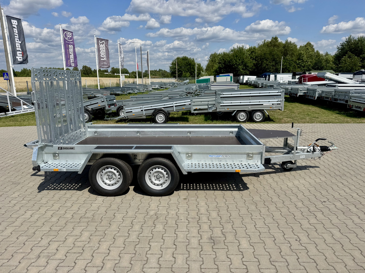 ZASŁAW MK350TH - Baumaschinenanhänger: das Bild 2 ZASŁAW MK350TH - Baumaschinenanhänger: das Bild 2