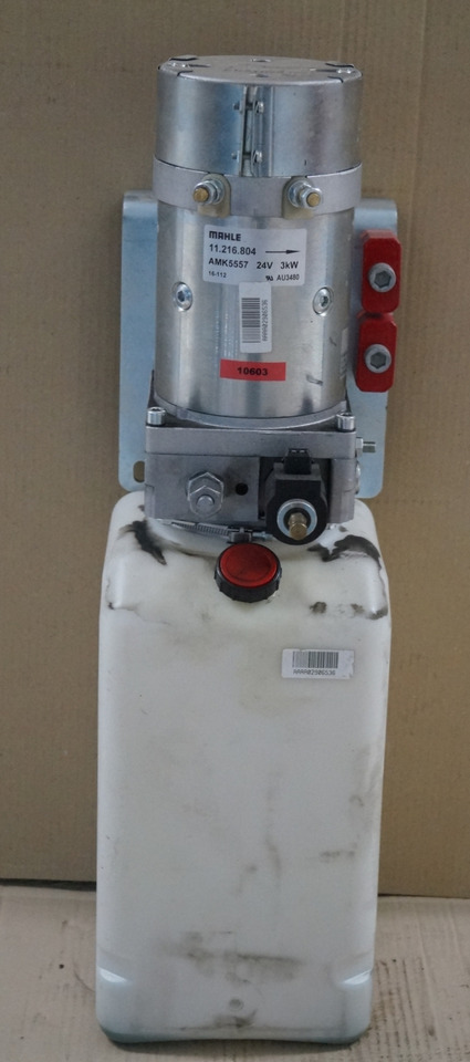 Jungheinrich 51003726 | Pumpmotor with tank 24V 3KW Mahle 11216804 for EKS110 ye Pumpmotor with tank 24V 3KW Mahle 11216804 for EKS110 year 2016 - Hydraulikpumpe für Flurförderzeug: das Bild 1 Jungheinrich 51003726 | Pumpmotor with tank 24V 3KW Mahle 11216804 for EKS110 ye Pumpmotor with tank 24V 3KW Mahle 11216804 for EKS110 year 2016 - Hydraulikpumpe für Flurförderzeug: das Bild 1
