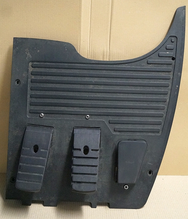 Jungheinrich 51189782 | Vloerplaat Floorplate ETV from Year 2011 Driving pedal 5 Vloerplaat Floorplate ETV from Year 2011 Driving pedal 51443197 Brake pedal 51198398 Kill switch 51188550 kabel 51178968 - Rahmen/ Chassis für Flurförderzeug: das Bild 1 Jungheinrich 51189782 | Vloerplaat Floorplate ETV from Year 2011 Driving pedal 5 Vloerplaat Floorplate ETV from Year 2011 Driving pedal 51443197 Brake pedal 51198398 Kill switch 51188550 kabel 51178968 - Rahmen/ Chassis für Flurförderzeug: das Bild 1