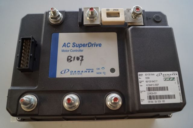Toyota/BT 220629-001 | Danaher motion AC Superdrive motor controller 83Y05184A A Danaher motion AC Superdrive motor controller 83Y05184A ACS4810-350F Rev 0009 sn. 0518409529183 - Steuergerät für Flurförderzeug: das Bild 1 Toyota/BT 220629-001 | Danaher motion AC Superdrive motor controller 83Y05184A A Danaher motion AC Superdrive motor controller 83Y05184A ACS4810-350F Rev 0009 sn. 0518409529183 - Steuergerät für Flurförderzeug: das Bild 1