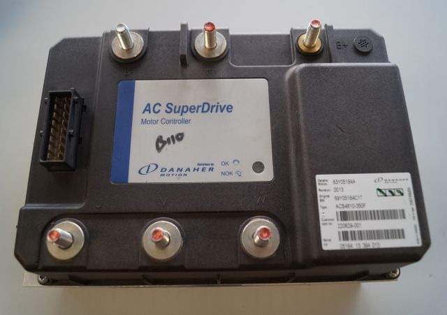 Toyota/BT 220629-001 | Danaher motion AC Superdrive motor controller 83Y05184A A Danaher motion AC Superdrive motor controller 83Y05184A ACS4810-350F Rev 0013 sn. 0518413394013 - Steuergerät für Flurförderzeug: das Bild 1 Toyota/BT 220629-001 | Danaher motion AC Superdrive motor controller 83Y05184A A Danaher motion AC Superdrive motor controller 83Y05184A ACS4810-350F Rev 0013 sn. 0518413394013 - Steuergerät für Flurförderzeug: das Bild 1