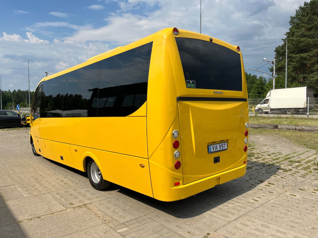 Iveco Rosero First / 24+1+1 / Telma/ EURO6 - Reisebus: das Bild 5 Iveco Rosero First / 24+1+1 / Telma/ EURO6 - Reisebus: das Bild 5