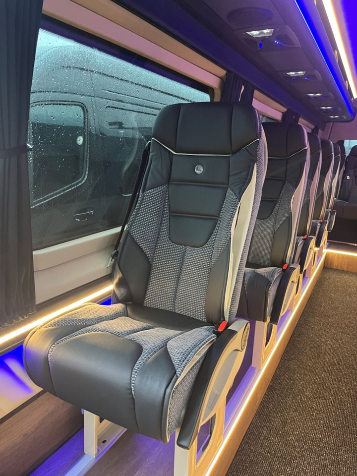 Mercedes-Benz Sprinter 519 AWD 4x4 TOURIST / 21 to 24 Seats - Kleinbus, Personentransporter: das Bild 5 Mercedes-Benz Sprinter 519 AWD 4x4 TOURIST / 21 to 24 Seats - Kleinbus, Personentransporter: das Bild 5