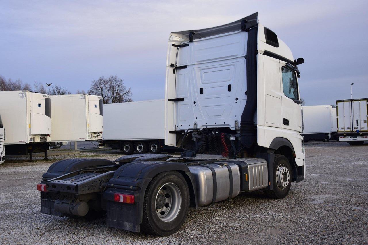 Mercedes-Benz Actros 5 1845 BigSpace - Sattelzugmaschine: das Bild 4 Mercedes-Benz Actros 5 1845 BigSpace - Sattelzugmaschine: das Bild 4