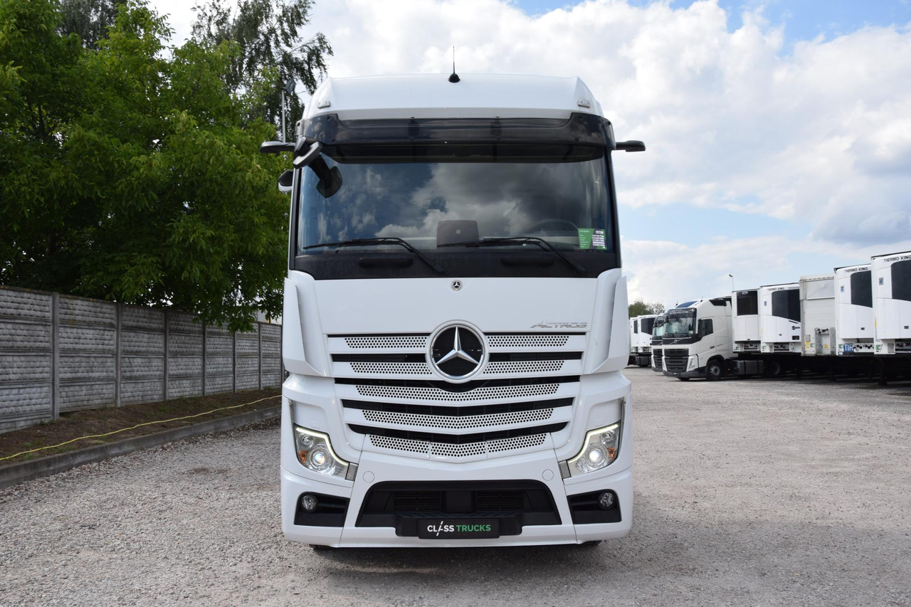 Mercedes-Benz Actros 5 1845 BigSpace, Max tanks - Sattelzugmaschine: das Bild 2 Mercedes-Benz Actros 5 1845 BigSpace, Max tanks - Sattelzugmaschine: das Bild 2