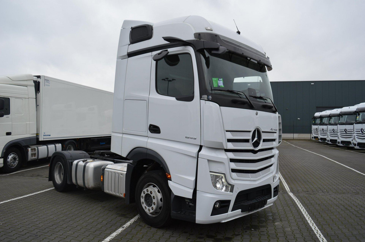 Mercedes-Benz Actros 5 1845 BigSpace Mirror Cam - Sattelzugmaschine: das Bild 3 Mercedes-Benz Actros 5 1845 BigSpace Mirror Cam - Sattelzugmaschine: das Bild 3