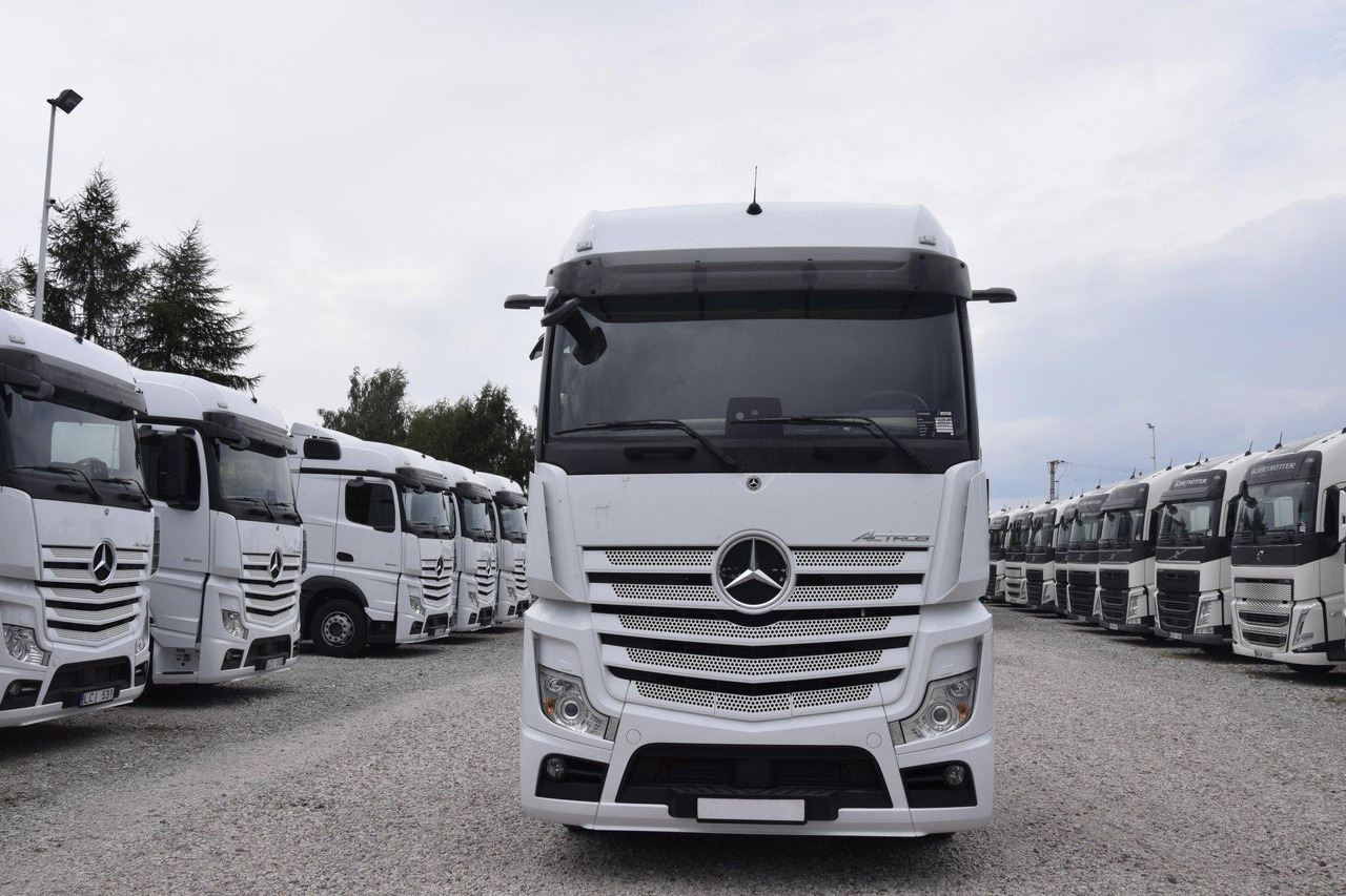 Mercedes-Benz Actros 5 1845 BigSpace Mirror Cam - Sattelzugmaschine: das Bild 2 Mercedes-Benz Actros 5 1845 BigSpace Mirror Cam - Sattelzugmaschine: das Bild 2
