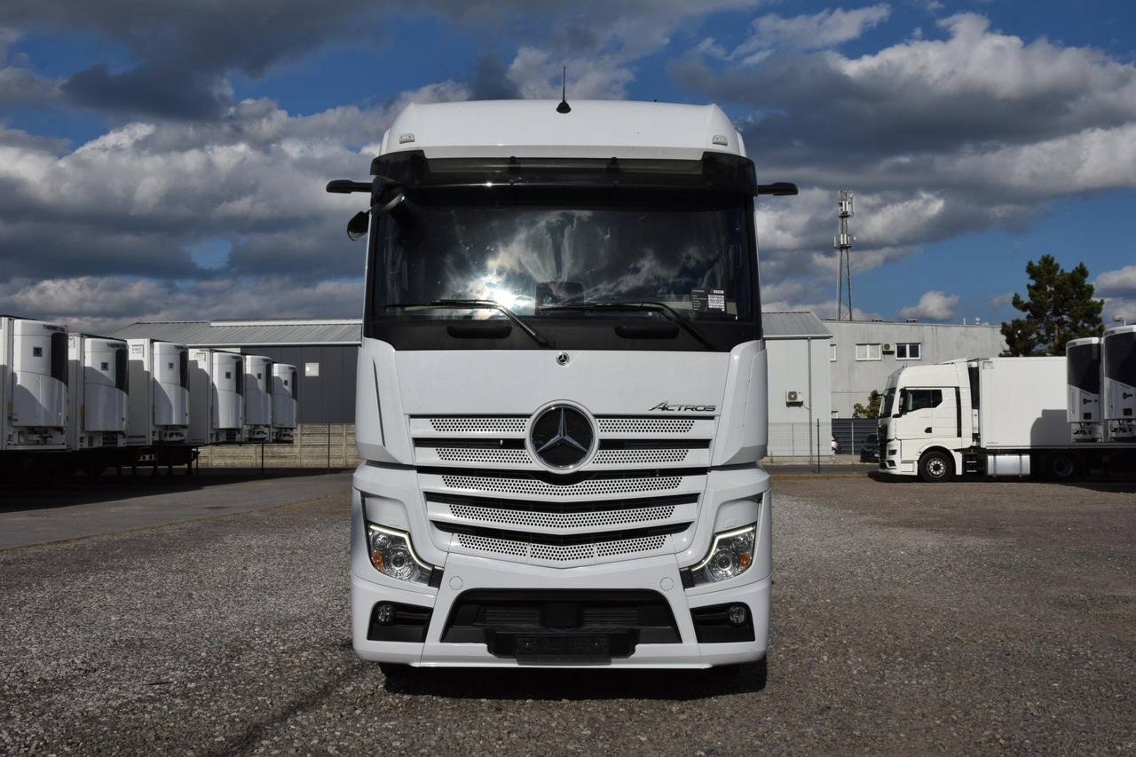 Mercedes-Benz Actros 5 1845 BigSpace - Sattelzugmaschine: das Bild 2 Mercedes-Benz Actros 5 1845 BigSpace - Sattelzugmaschine: das Bild 2