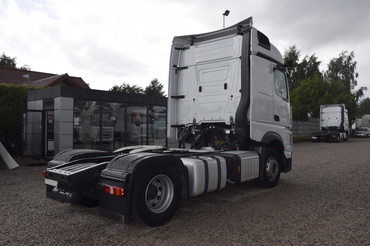 Mercedes-Benz Actros 5 1845 BigSpace - Sattelzugmaschine: das Bild 4 Mercedes-Benz Actros 5 1845 BigSpace - Sattelzugmaschine: das Bild 4