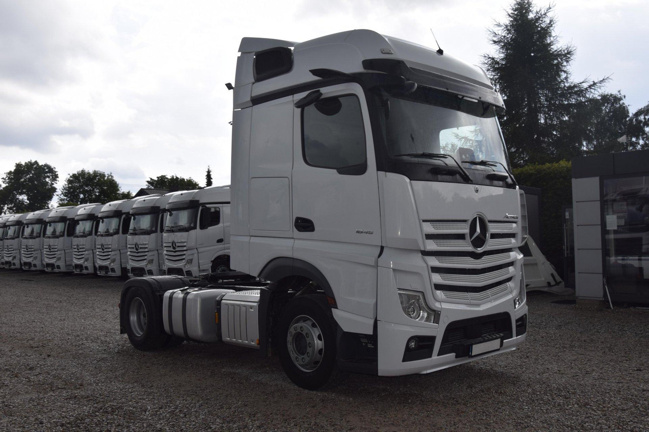 Mercedes-Benz Actros 5 1845 BigSpace - Sattelzugmaschine: das Bild 3 Mercedes-Benz Actros 5 1845 BigSpace - Sattelzugmaschine: das Bild 3