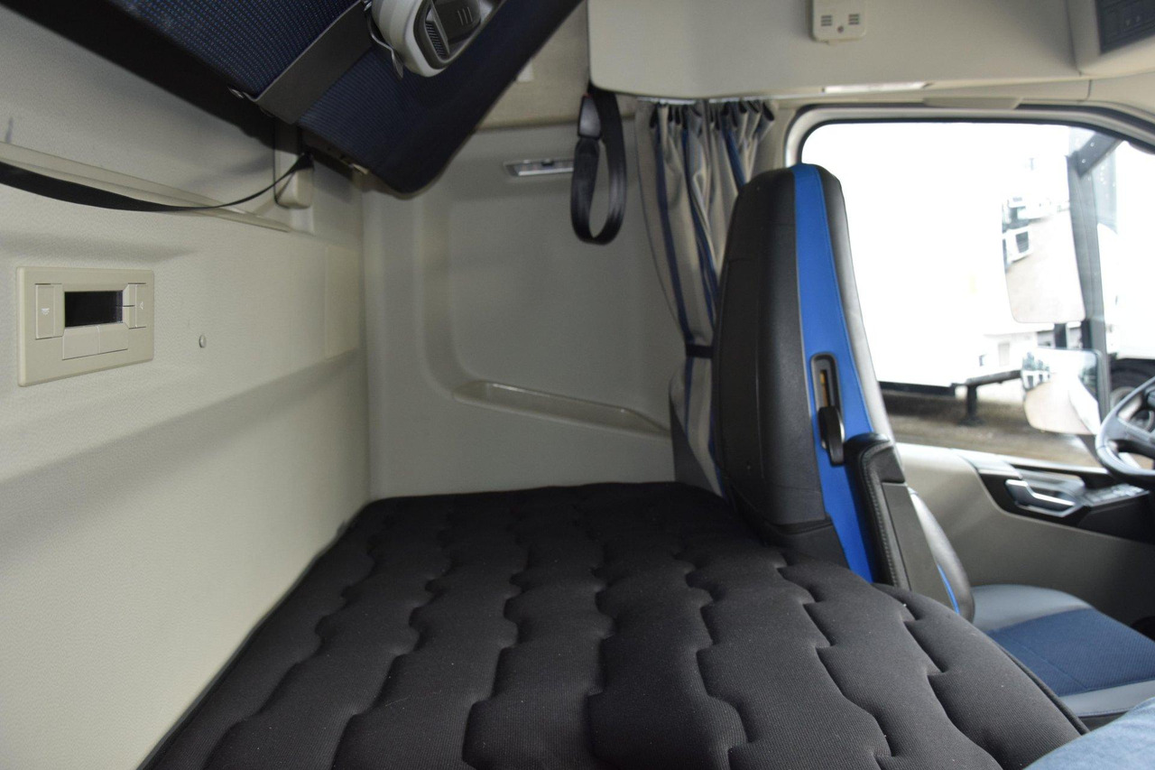 Sattelzugmaschine Volvo FH 460 Globetrotter XL i-Save: das Bild 12
