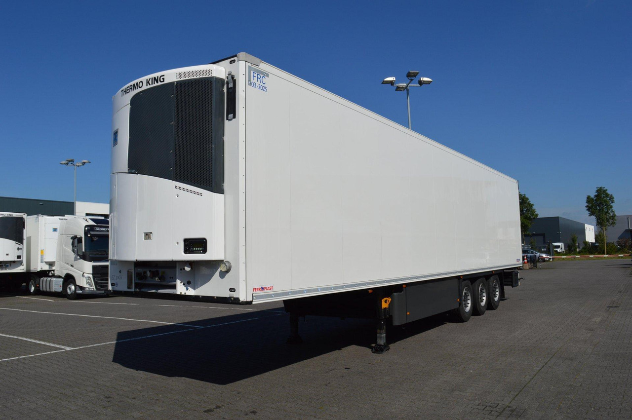 Schmitz Cargobull SKO FP 45 ThermoKing SLXi 300 - Kühlkoffer Auflieger: das Bild 1 Schmitz Cargobull SKO FP 45 ThermoKing SLXi 300 - Kühlkoffer Auflieger: das Bild 1