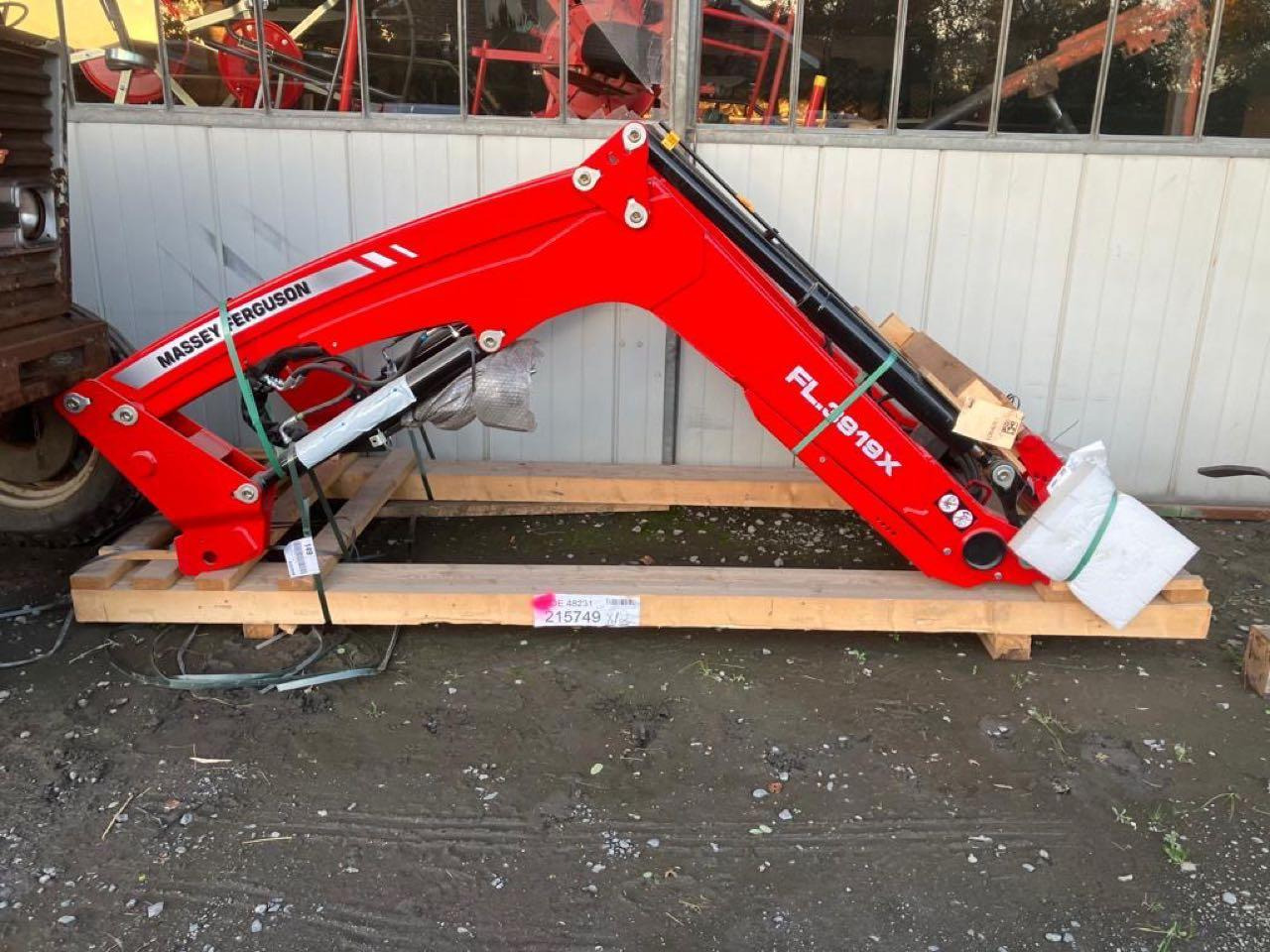 ALÖ X5SDME / MF FL3919X - Frontlader für Traktor: das Bild 2 ALÖ X5SDME / MF FL3919X - Frontlader für Traktor: das Bild 2