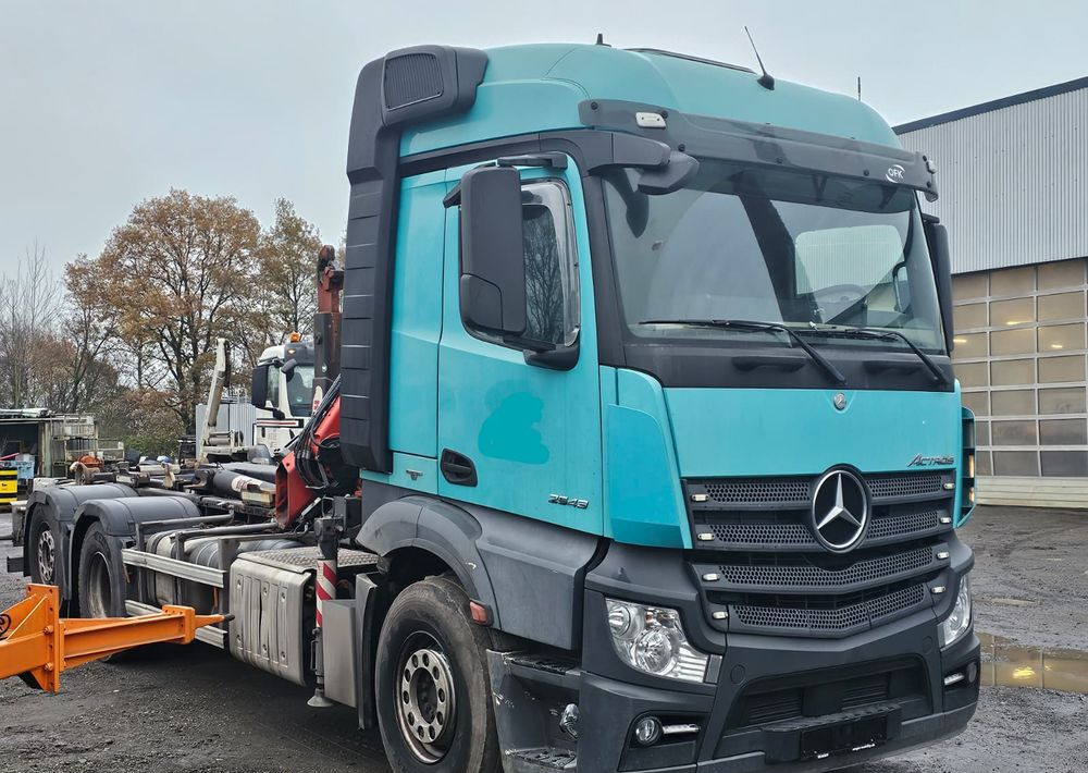 Mercedes-Benz Actros 2543• Euro 6 • 6x2 • HAKOWIEC HYVA 20.53 S • Żuraw FASSI F110M • NOWY Silnik!-Przebieg po wymianie silnika: 124.000 km - Abrollkipper, Autokran: das Bild 4 Mercedes-Benz Actros 2543• Euro 6 • 6x2 • HAKOWIEC HYVA 20.53 S • Żuraw FASSI F110M • NOWY Silnik!-Przebieg po wymianie silnika: 124.000 km - Abrollkipper, Autokran: das Bild 4