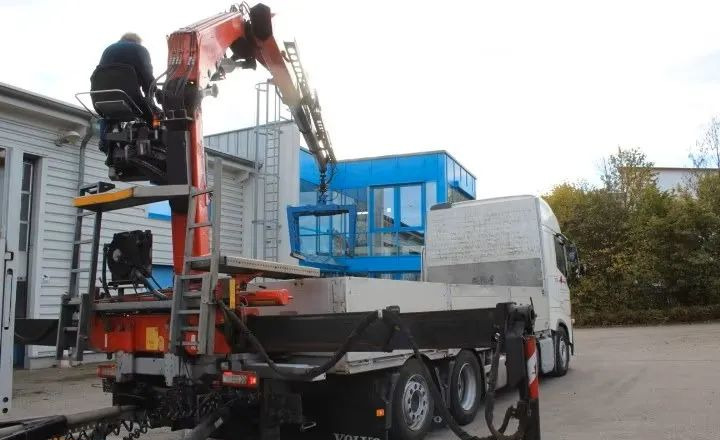 Volvo FH500 6x2 | Platforma z HDS Fassi F215A7 - Sterowanie radiowe | Euro 6 | Automatyczna skrzynia | 390 000 km - Pritsche LKW, Autokran: das Bild 4 Volvo FH500 6x2 | Platforma z HDS Fassi F215A7 - Sterowanie radiowe | Euro 6 | Automatyczna skrzynia | 390 000 km - Pritsche LKW, Autokran: das Bild 4