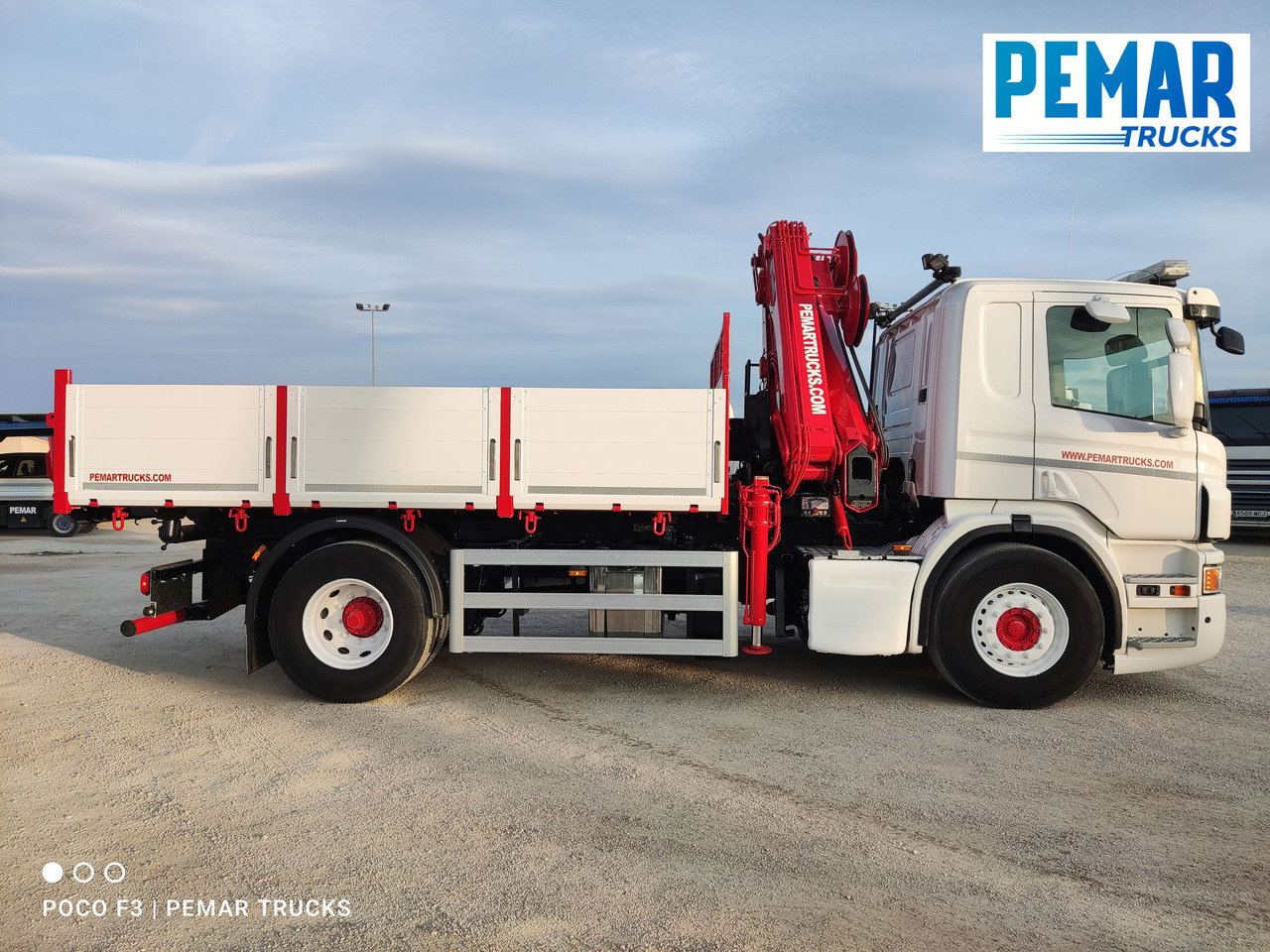 SCANIA P 280 GRUA BASCULANTE 18T EURO 6 - Autokran: das Bild 4 SCANIA P 280 GRUA BASCULANTE 18T EURO 6 - Autokran: das Bild 4