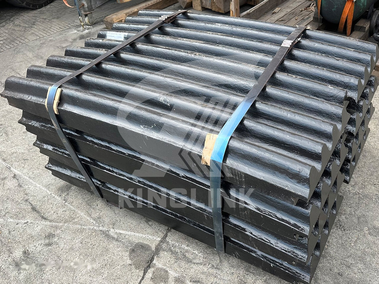 Movable and Fixed Jaw Plates for CT2036 CT3042 | Kinglink 17003346 for crusher - Ersatzteile für Brecher: das Bild 1 Movable and Fixed Jaw Plates for CT2036 CT3042 | Kinglink 17003346 for crusher - Ersatzteile für Brecher: das Bild 1
