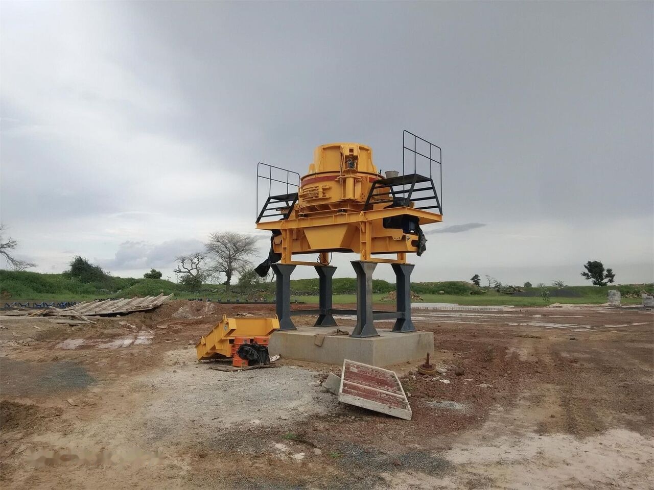 Kinglink 250-300 TPH Stationary Basalt Stone Crushing Plant - Brecher: das Bild 2 Kinglink 250-300 TPH Stationary Basalt Stone Crushing Plant - Brecher: das Bild 2