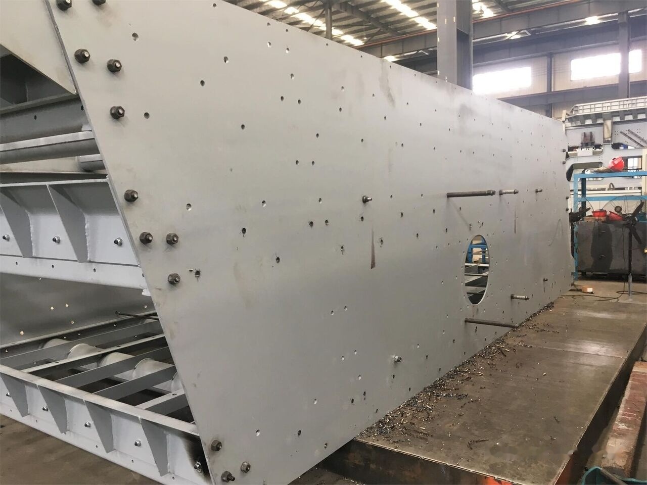 Kinglink Copper Ore Circular Vibrating Screen 3YA2160 | 200TPH - Siebmaschine: das Bild 4 Kinglink Copper Ore Circular Vibrating Screen 3YA2160 | 200TPH - Siebmaschine: das Bild 4
