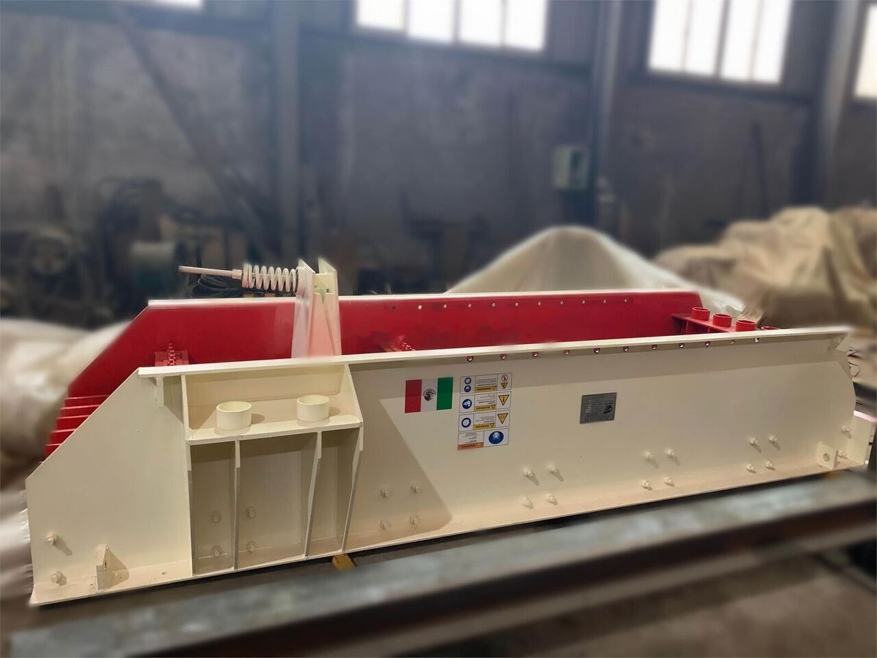Kinglink ZSW380X96 Grizzly Vibrating Feeder - Bergbaumaschine: das Bild 4 Kinglink ZSW380X96 Grizzly Vibrating Feeder - Bergbaumaschine: das Bild 4