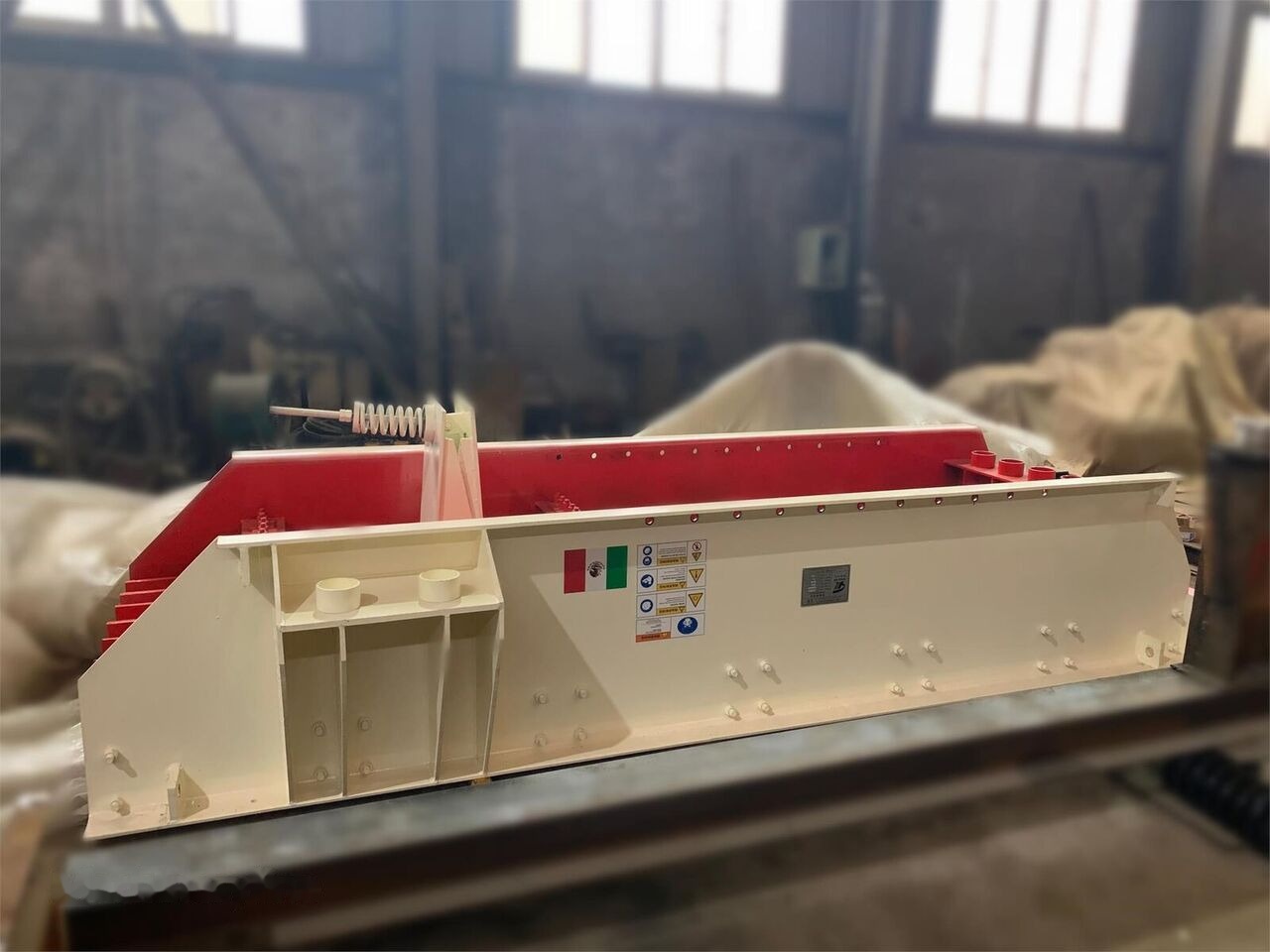 Kinglink ZSW380X96 Grizzly Vibrating Feeder - Bergbaumaschine: das Bild 2 Kinglink ZSW380X96 Grizzly Vibrating Feeder - Bergbaumaschine: das Bild 2